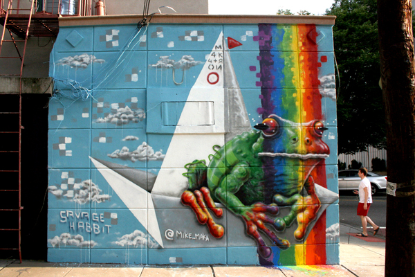 jersey-city-frog-mural-rainbow-Mike-Maka