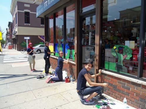 PS-4-students-city-of-trees-window-painting-341-Central-Ave
