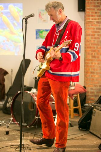 Dave Case on the guitar with The Gully Hubbards at Frogs Are Green's Green Dream - Save the Frogs Day event at The Distillery Gallery in Jersey City. Photo by Danny Chong.