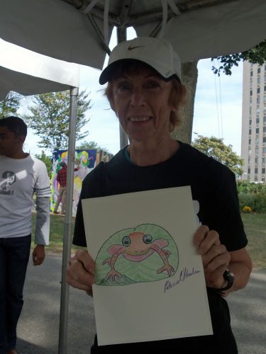 Patricia draws a frog at WPLIVE