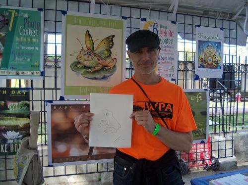 Anthony Bunda draws a frog at WPLIVE 2015