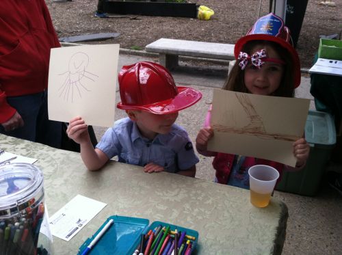 showing-frogart-900px