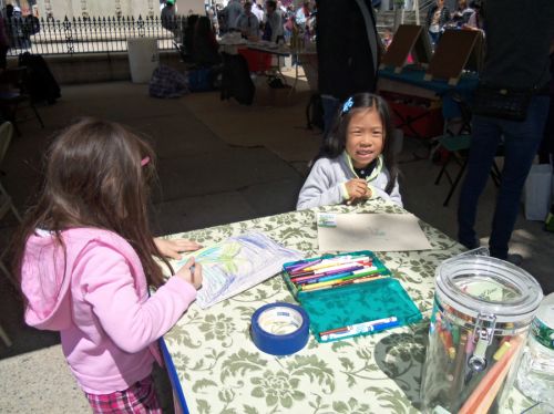 two-young-girls-drawing