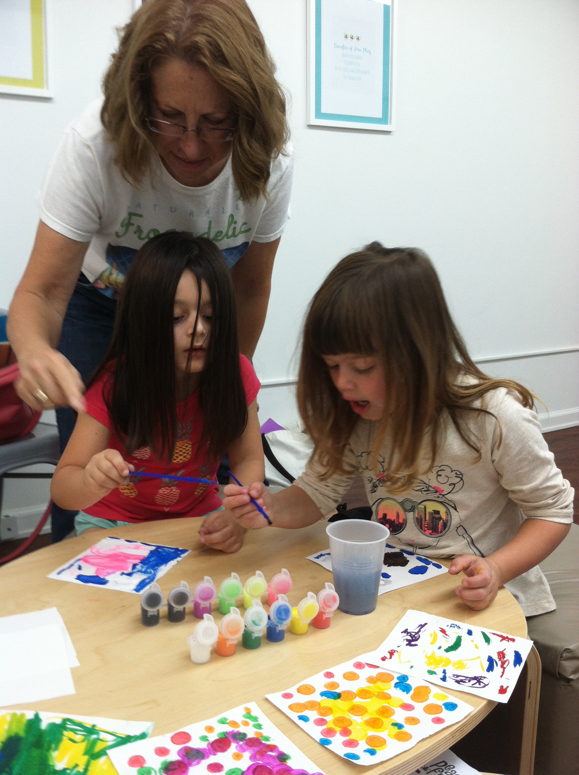 Susan teaches art to children 3-6 at Little Bee's Learning Studio